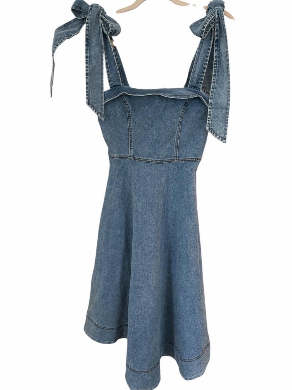 Selfie Leslie Jeanie Bow Shoulder Denim Midi Dress Blue Wash Medium - Picture 4 of 9